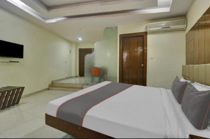Hotel Metro International